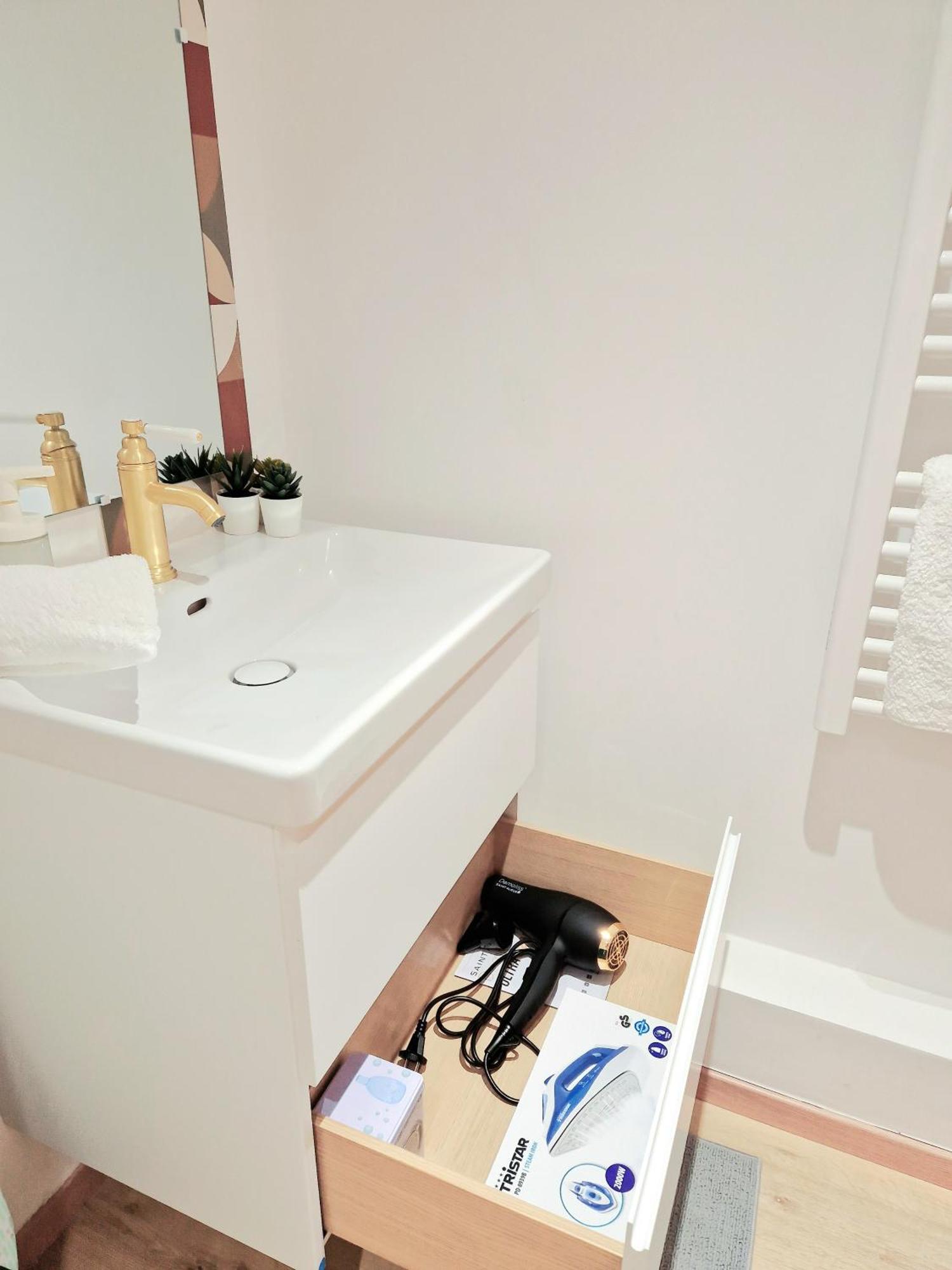 L'Elementaire, Appartement Chic Et Central Mulhouse Exterior photo