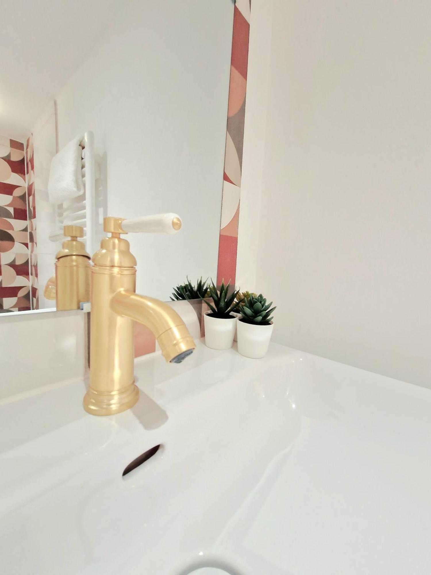 L'Elementaire, Appartement Chic Et Central Mulhouse Exterior photo